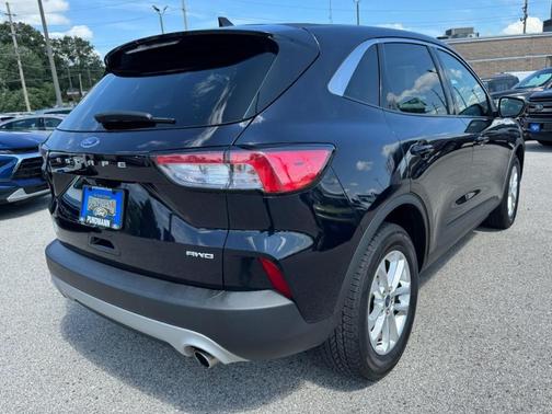2021 Ford Escape SE