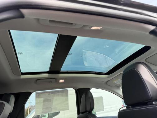 2026 Ford Escape Platinum AWD