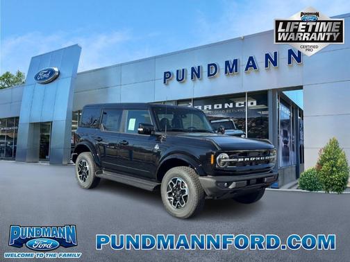 2025 Ford Bronco Outer Banks