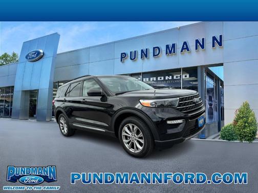 Agate Black Metallic 2023 Ford Explorer XLT