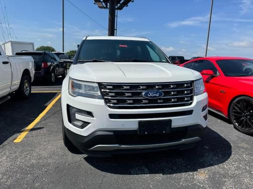 Oxford White 2016 Ford Explorer XLT