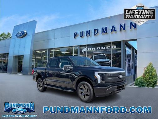 2025 Ford F-150 Lightning Flash