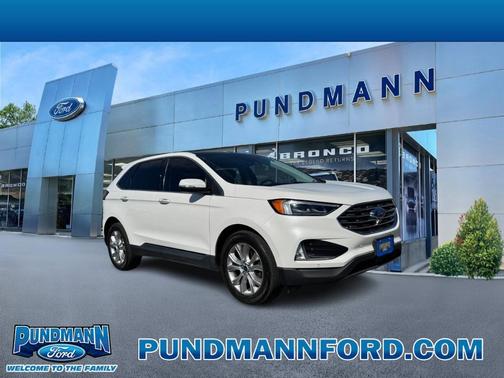 2022 Ford Edge Titanium