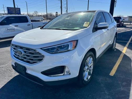 2022 Ford Edge Titanium