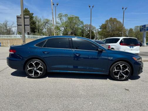 2020 Volkswagen Passat 2.0T R-Line
