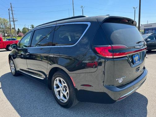 2023 Chrysler Pacifica Limited