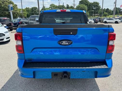 Velocity Blue 2026 Ford Maverick Lobo Standard