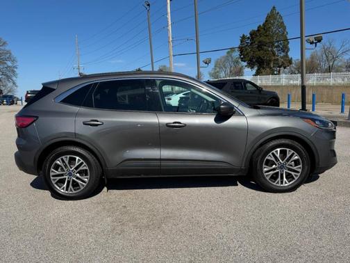 Carbonized Gray Metallic 2022 Ford Escape SEL