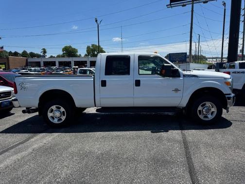 Oxford White 2011 Ford F-350 XLT