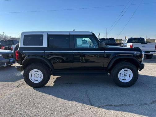 2025 Ford Bronco Heritage Edition