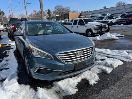 2016 Hyundai SONATA SE