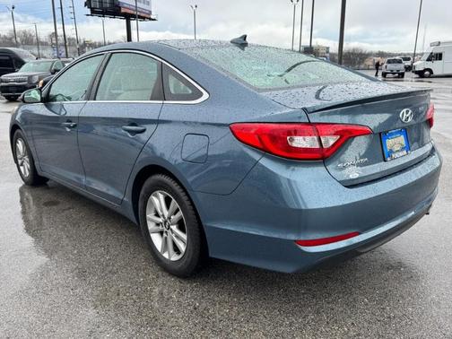 2016 Hyundai SONATA SE