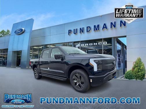 2025 Ford F-150 Lightning Flash