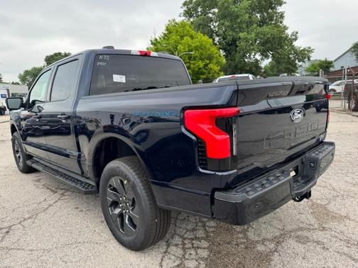 2025 Ford F-150 Lightning Flash