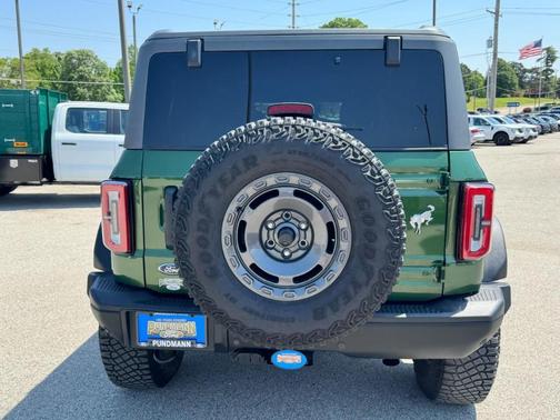 Eruption Green Metallic 2024 Ford Bronco Everglades