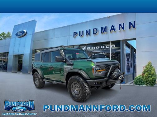 Eruption Green Metallic 2024 Ford Bronco Everglades