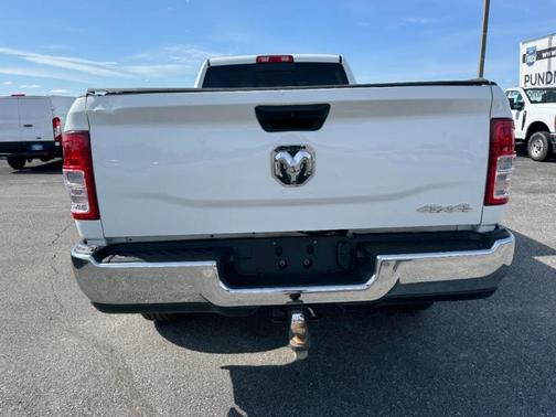 Bright White Clearcoat 2024 RAM 2500 Tradesman