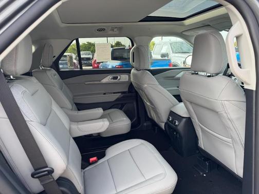 2026 Ford Explorer 