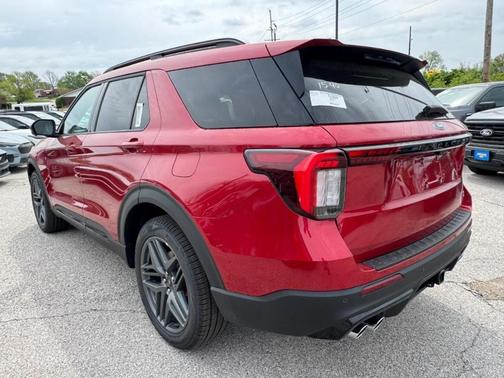 2025 Ford Explorer ST 4WD