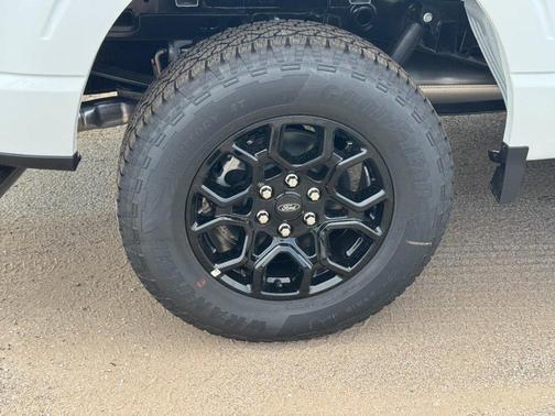 Oxford White 2026 Ford F-150 XLT