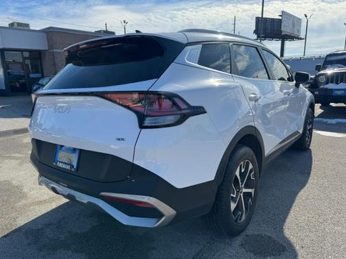 2023 Kia Sportage EX