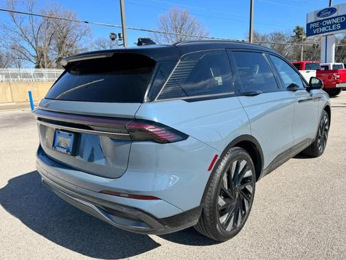 2025 Lincoln Nautilus Reserve