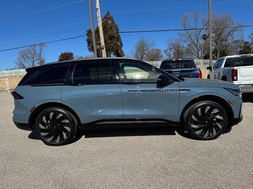 2025 Lincoln Nautilus Reserve