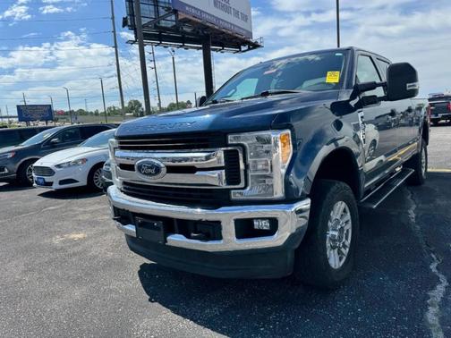 Blue Jeans Metallic 2017 Ford F-350 XLT