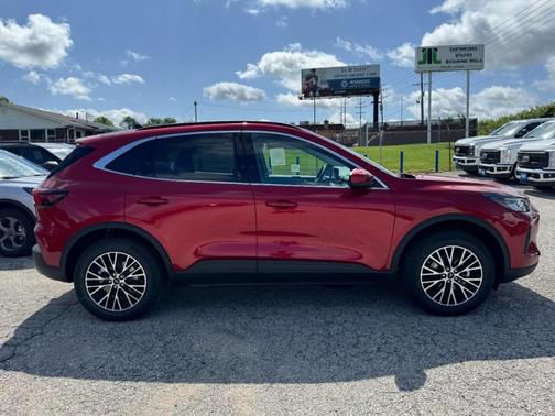 2025 Ford Escape PHEV