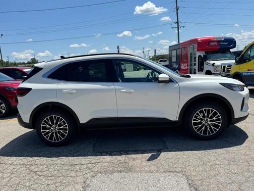 2025 Ford Escape PHEV