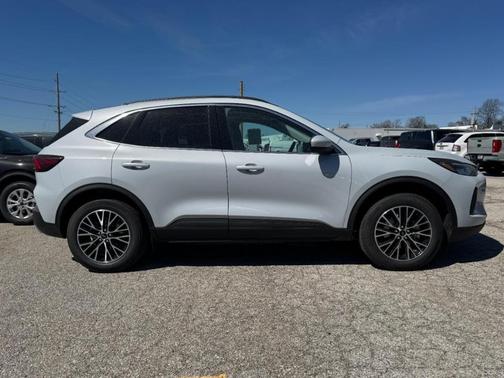 2025 Ford Escape PHEV