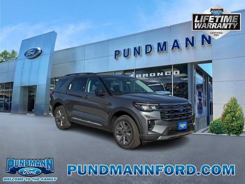 2025 Ford Explorer Active 4WD