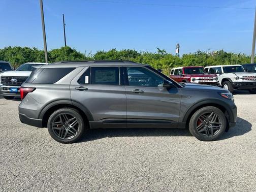 Carbonized Gray Metallic 2026 Ford Explorer ST