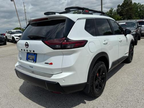 Everest White P 2025 Nissan Rogue Rock Creek