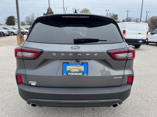 2025 Ford Escape ST-Line Select