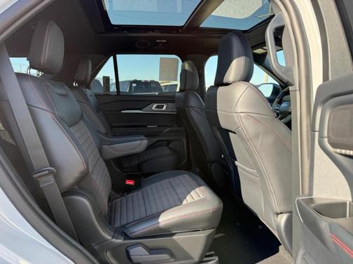 Avalanche 2027 Ford Explorer ST-Line