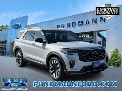 White Tri-Coat 2026 Ford Explorer Platinum