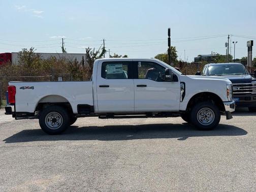 Oxford White 2026 Ford F-250 XL