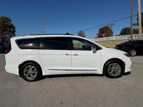 2022 Chrysler Pacifica Limited