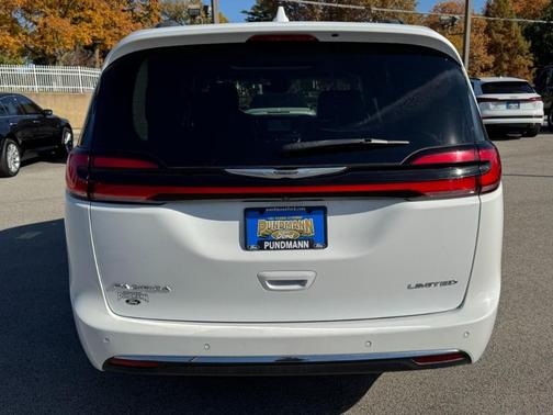 2022 Chrysler Pacifica Limited