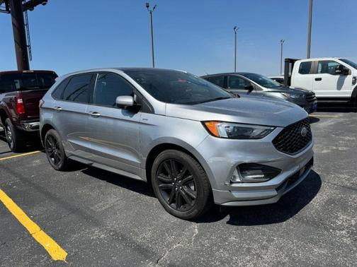 Iconic Silver Metallic 2022 Ford Edge ST-Line