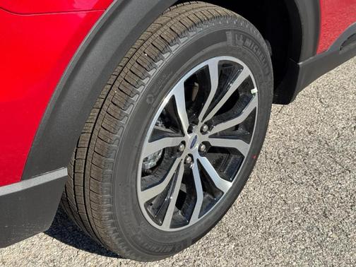 2025 Ford Explorer ST-Line 4WD