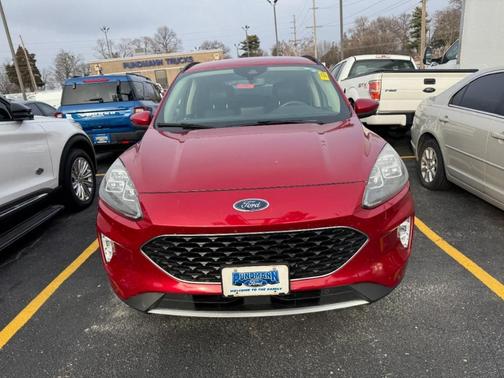 2020 Ford Escape Titanium Hybrid