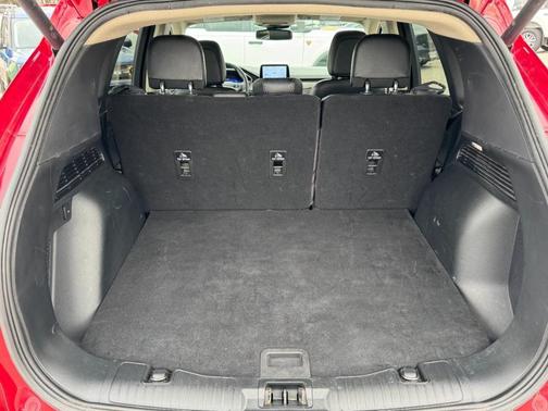 2020 Ford Escape Titanium Hybrid