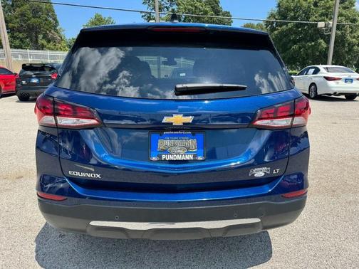 Blue 2022 Chevrolet Equinox 1LT