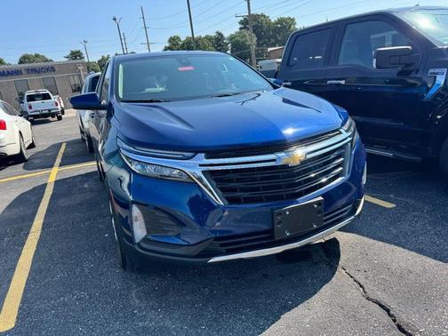 Blue 2022 Chevrolet Equinox 1LT