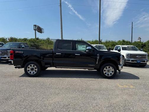 2025 Ford F-350 Lariat Super Duty