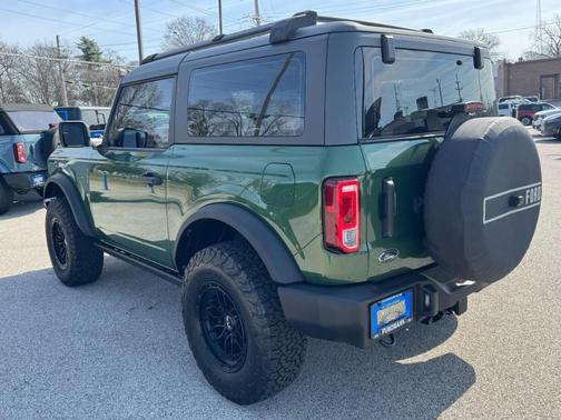 2022 Ford Bronco Base