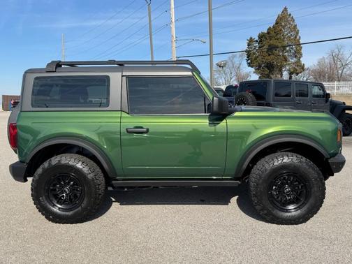 2022 Ford Bronco Base