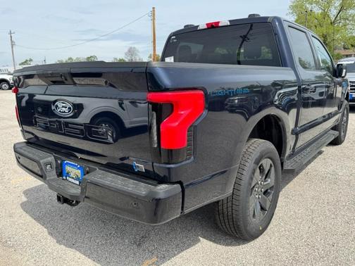 2025 Ford F-150 Lightning Flash